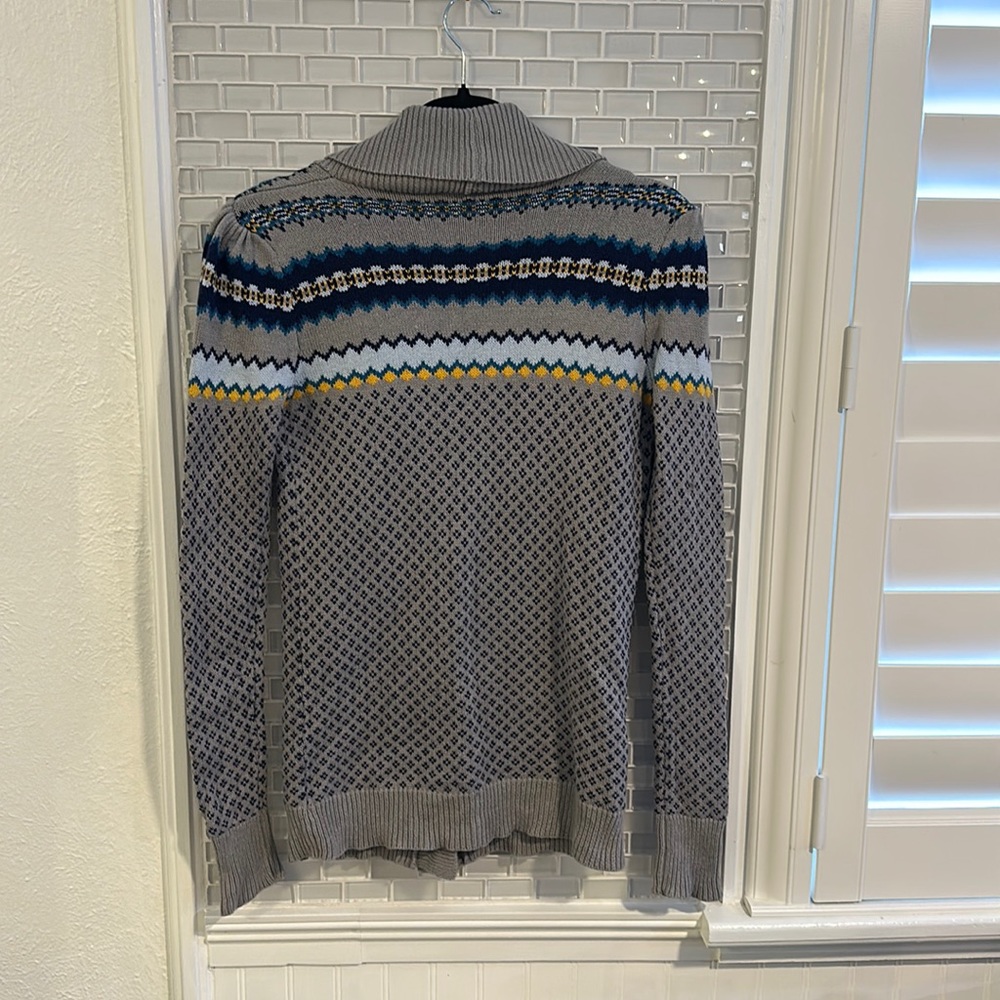 EUC Roxy 4-Button Cardigan Sweater - Picture 2 of 5